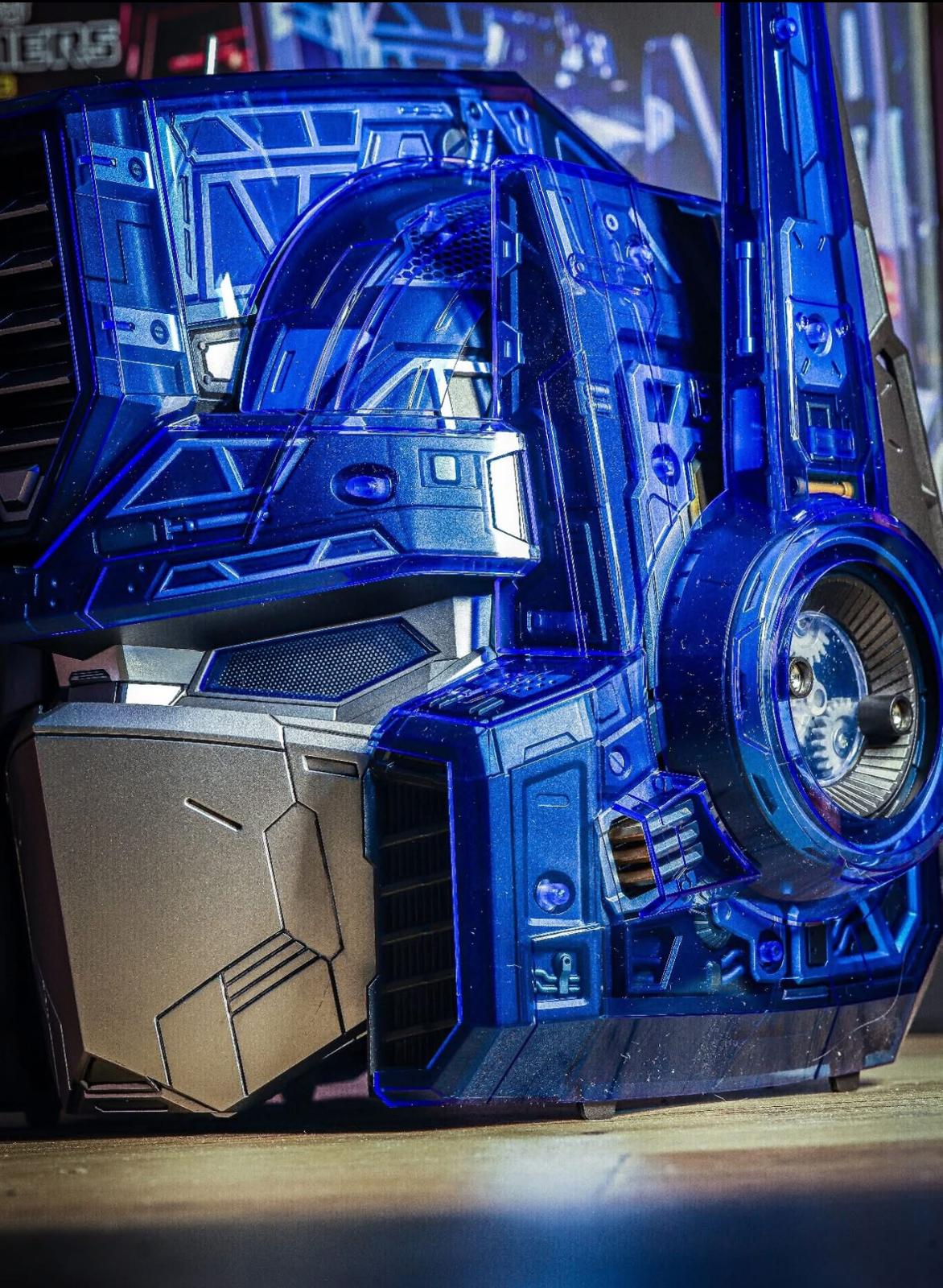 Killerbody G1 Optmus Prime Deluxe Edition wearable Helmet image 2