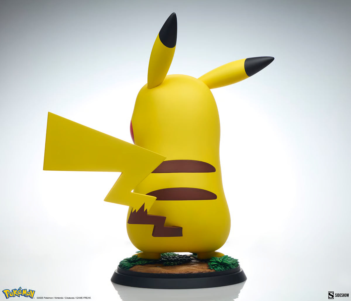 Pokemon - Pikachu Life - size Statue Sideshow Collectibles